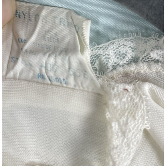 VTG Miss Siren SIZE MEDIUM Womens Tricot Butterfly Embroidered Cottage Nightgown - Picture 6 of 6